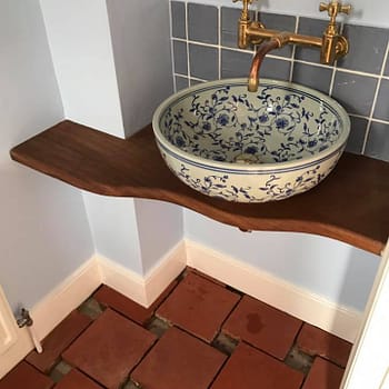 New sink in small extension conversion